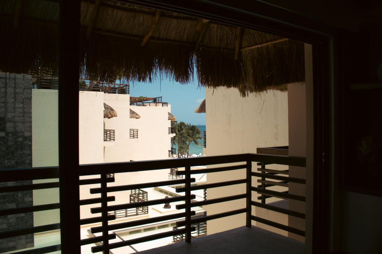 Aldea Thai Beachfront Condos Playa del Carmen Exterior photo